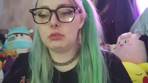 Snapshot of lilemmy1999 chatting on November 3, 8:10 pm emily ryanson online show from November 3, 8:10 pm