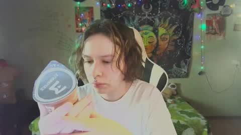 Lil online show from December 4, 11:19 am