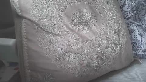 Snapshot of lilginge1 chatting on October 2, 1:51 pm lilginge1 online show from October 2, 1:51 pm