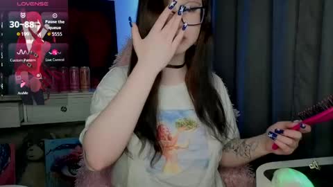 Snapshot of lilhornyprincess chatting on June 8, 4:51 pm Nika and Lori online show from June 8, 4:51 pm