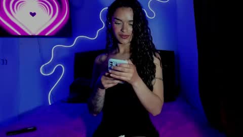 Snapshot of lili_evanss chatting on May 15, 11:01 pm lili_evanss online show from May 15, 11:01 pm