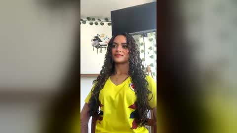 Snapshot of lili_evanss chatting on June 27, 6:02 pm lili_evanss online show from June 27, 6:02 pm