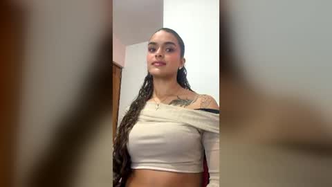 Snapshot of lili_evanss chatting on July 2, 10:05 pm lili_evanss online show from July 2, 10:05 pm
