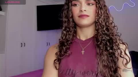 Snapshot of lili_evanss chatting on July 28, 3:21 pm lili_evanss online show from July 28, 3:21 pm