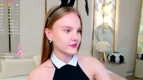 Snapshot of lili_lohan chatting on July 9, 5:22 am lili_lohan online show from July 9, 5:22 am