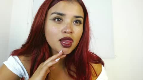 Snapshot of lili_matheus69 chatting on June 8, 2:01 am lili Matheus69 online show from June 8, 2:01 am
