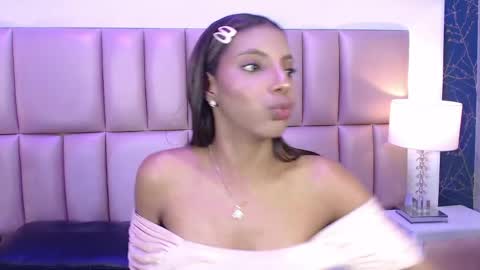 Snapshot of liliaargent chatting on May 31, 12:12 pm LA online show from May 31, 12:12 pm