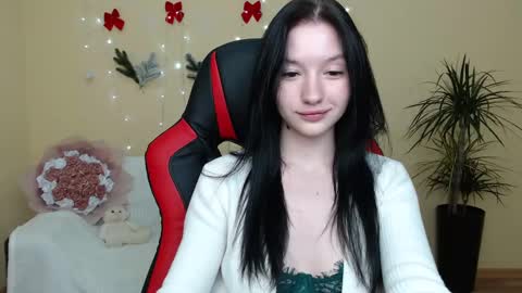 Snapshot of liliabang chatting on December 13, 12:50 pm Liliabang online show from December 13, 12:50 pm