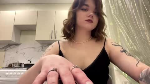 Lilia online show from April 23, 5:37 pm