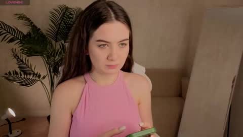 Snapshot of liliacrown chatting on November 18, 5:06 pm Lilia online show from November 18, 5:06 pm