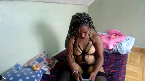 liliah online show from February 5, 11:34 am