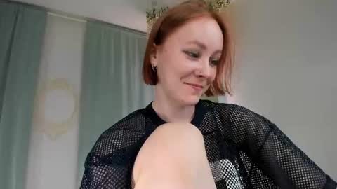 Snapshot of lilian_kroft chatting on June 20, 12:19 pm LIL online show from June 20, 12:19 pm