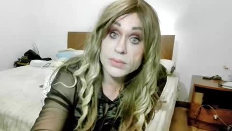 lilianashemale3 online show from March 8, 5:00 am