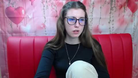 lilianashine online show from March 10, 1:38 pm