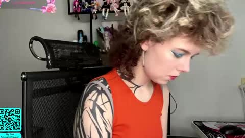 Snapshot of liliandaniels chatting on May 27, 7:05 am Lilian online show from May 27, 7:05 am