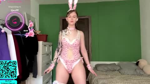 Snapshot of liliandaniels chatting on May 30, 7:38 am Lilian online show from May 30, 7:38 am