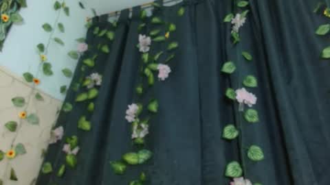 yesica online show from February 12, 8:04 pm