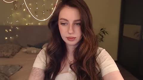 Lilu online show from November 9, 3:43 pm