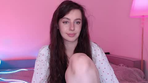 Lilu online show from May 11, 9:01 pm