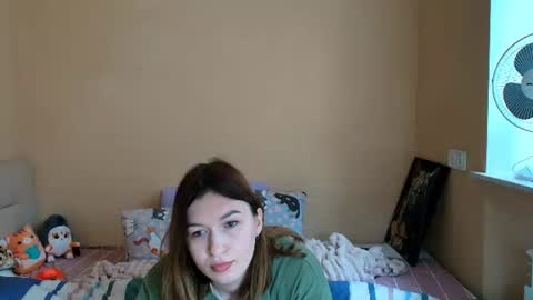 liliawoolf online show from October 10, 4:55 am