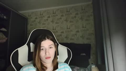 liliawoolf online show from January 7, 5:04 pm