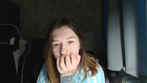 liliawoolf online show from January 12, 5:56 am