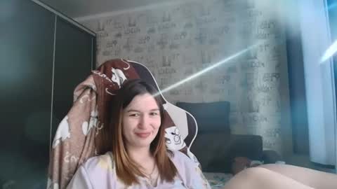 liliawoolf online show from June 6, 5:01 am