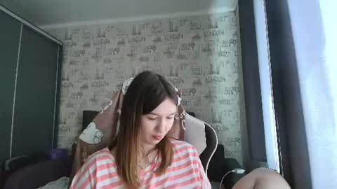liliawoolf online show from June 17, 7:44 am