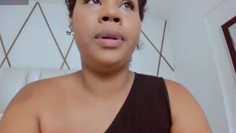 Snapshot of lilicameron_ chatting on July 18, 12:09 pm LIli cameron online show from July 18, 12:09 pm