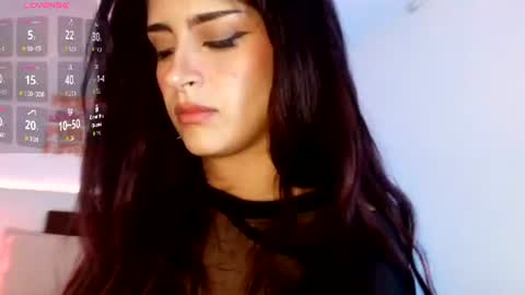 Lilith Savett online show from August 5, 2:09 pm