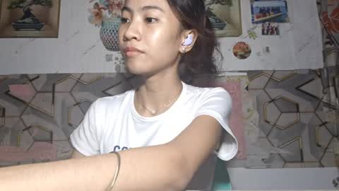 Snapshot of lililaban chatting on May 29, 4:16 pm Evelyn online show from May 29, 4:16 pm