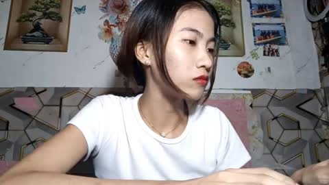 Snapshot of lililaban chatting on June 2, 4:09 pm Evelyn online show from June 2, 4:09 pm