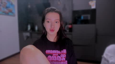 Snapshot of lililaluna chatting on January 30, 6:10 pm             ...  online show from January 30, 6:10 pm