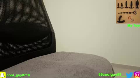 Snapshot of lililillliilill chatting on May 9, 7:24 am lililillliilill online show from May 9, 7:24 am