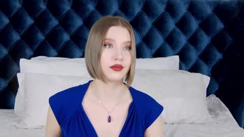 Snapshot of lililinn chatting on January 24, 8:23 am LiliLinn online show from January 24, 8:23 am