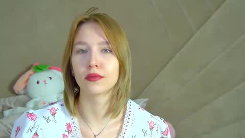 Snapshot of lililinn chatting on September 17, 4:14 am LiliLinn online show from September 17, 4:14 am