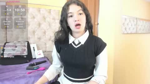 lilimini online show from January 7, 8:00 pm