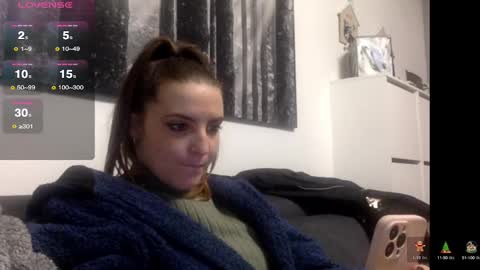 Snapshot of lilimorganxx chatting on January 27, 3:50 pm LiliMorgan online show from January 27, 3:50 pm