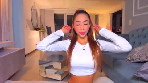 Lili  online show from January 11, 3:11 am