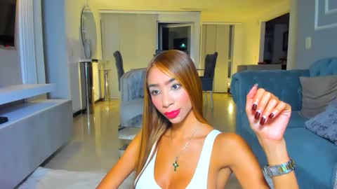 Lili  online show from March 17, 4:17 am