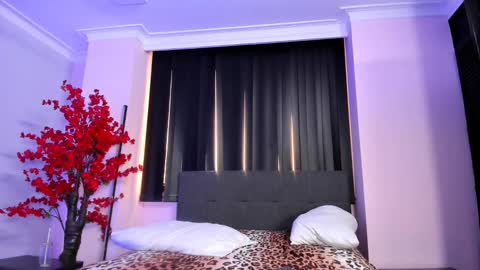 Lili  Marcus online show from February 14, 10:58 pm