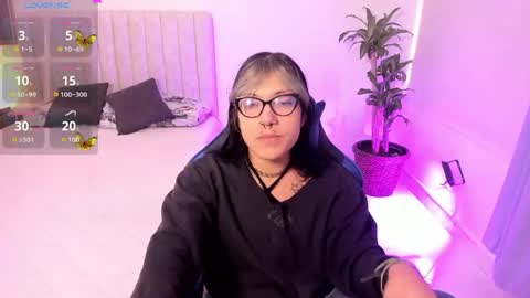 Snapshot of lilith_ayanami chatting on May 20, 11:16 am lilith online show from May 20, 11:16 am