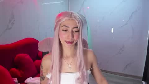 Snapshot of lilith_cooper20 chatting on November 7, 10:54 pm lilith cooper20 online show from November 7, 10:54 pm