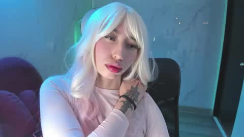 Snapshot of lilith_cooper20 chatting on November 21, 10:41 pm lilith cooper20 online show from November 21, 10:41 pm