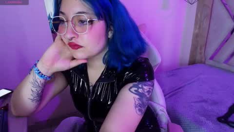 Snapshot of lilith_curvy chatting on October 29, 7:48 pm online show from October 29, 7:48 pm