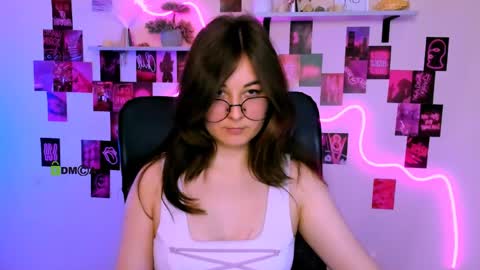 Snapshot of lilith_diva chatting on May 20, 6:47 pm lilith_diva online show from May 20, 6:47 pm