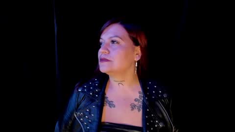 Snapshot of lilith_levonee_ chatting on January 10, 2:57 am Lilith online show from January 10, 2:57 am