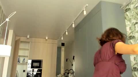 lilith online show from November 6, 9:43 am