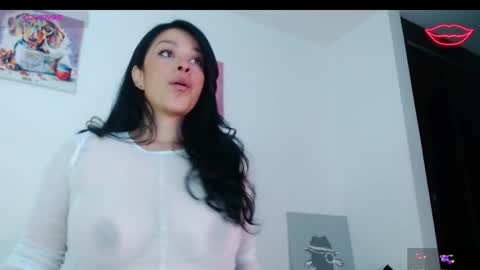 Snapshot of lilith_luv_ chatting on May 21, 8:32 am kata online show from May 21, 8:32 am