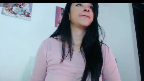 Snapshot of lilith_luv_ chatting on June 3, 8:50 am kata online show from June 3, 8:50 am